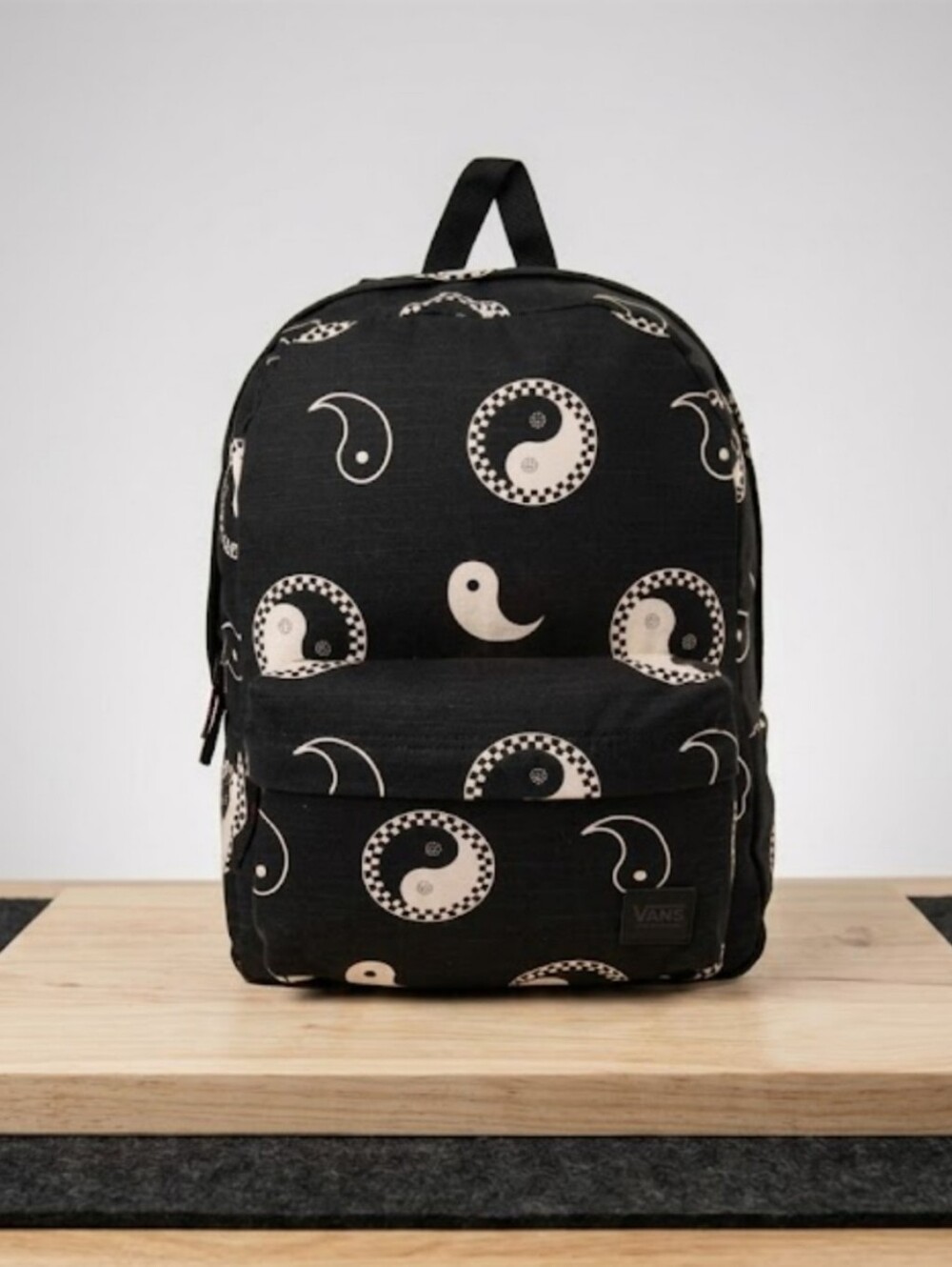 🔥NEW! VANS Black/Yin Yang backpack NWT